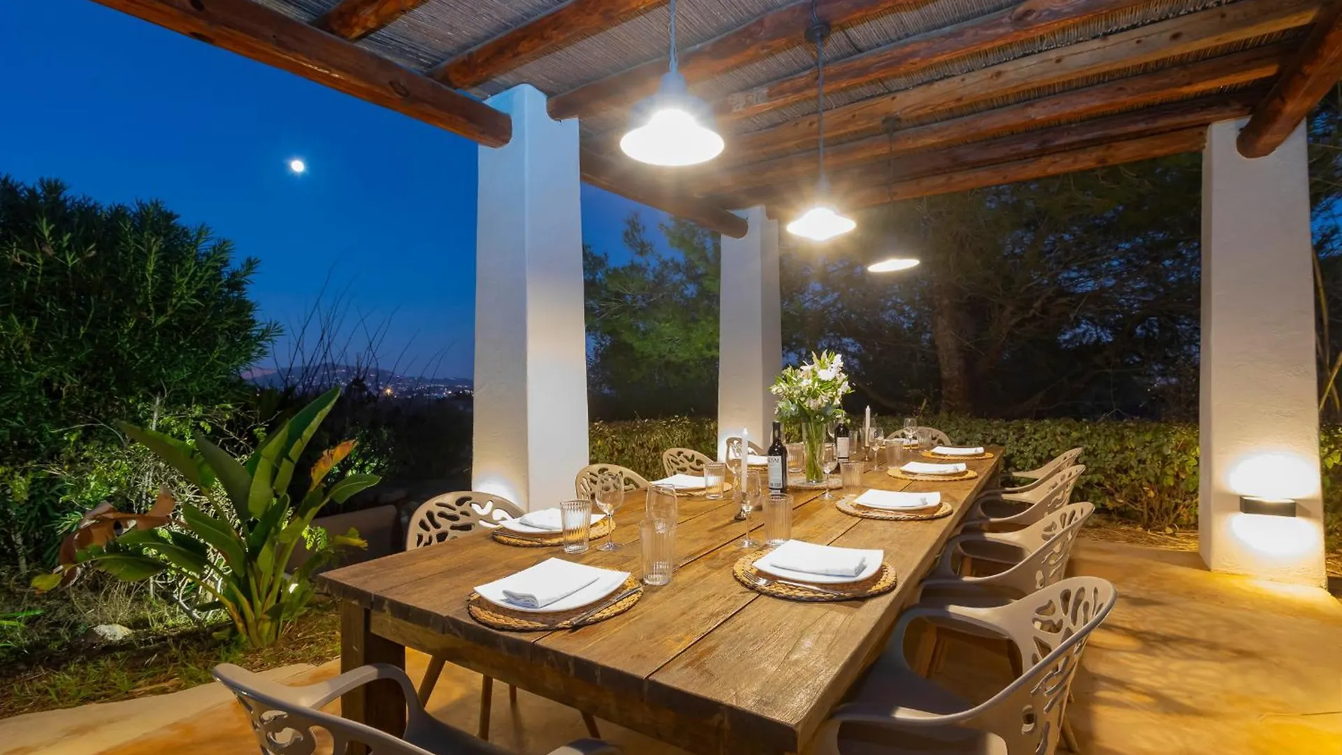 Villa In Ibiza Town Sleeps 10 To 12 Guests