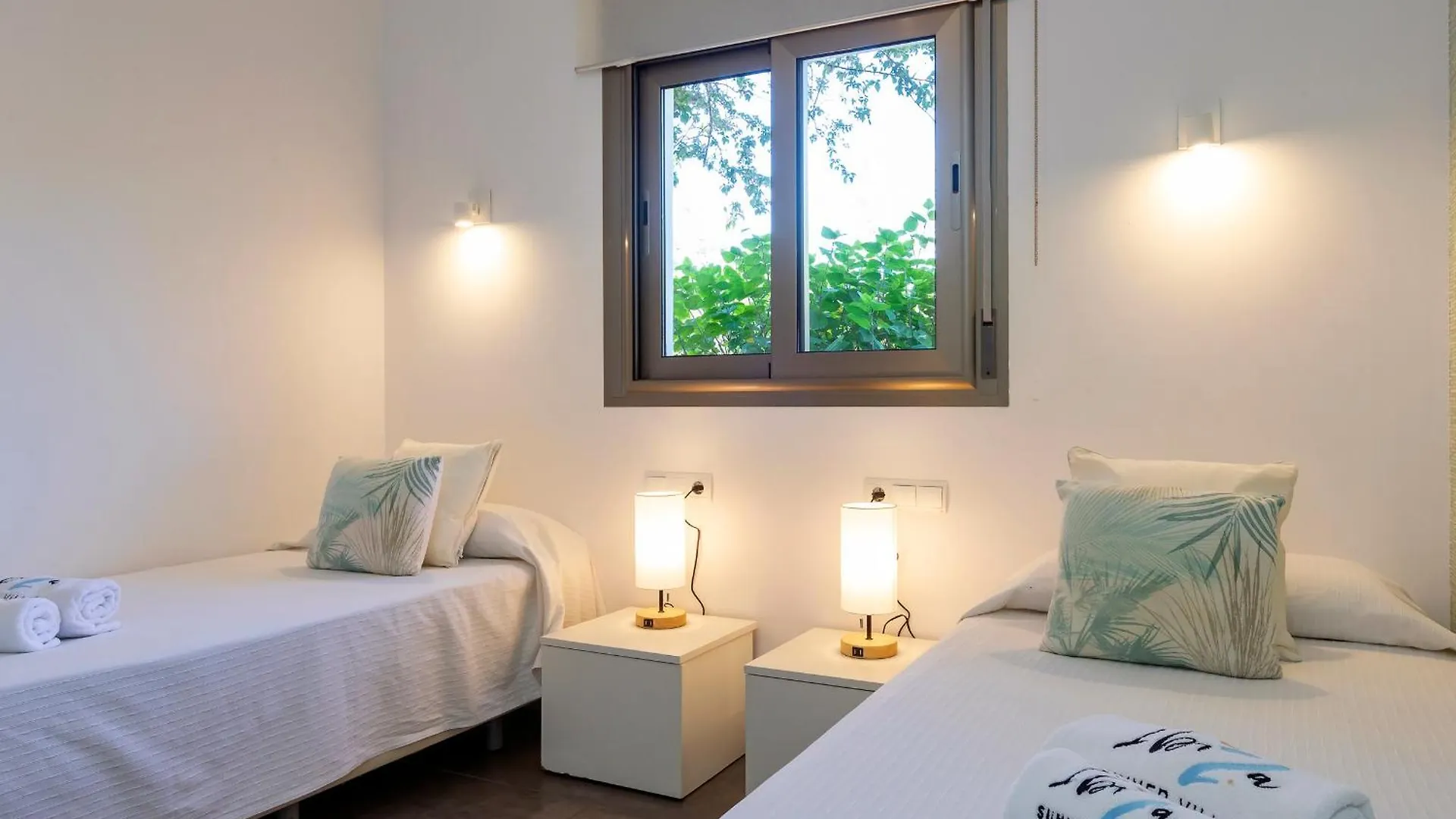 Villa In Ibiza Town Sleeps 10 To 12 Guests İspanya
